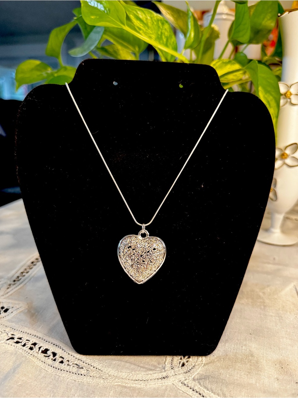 925 Sterling Silver Heart Filigree Pendant and 22” serpentine chain
